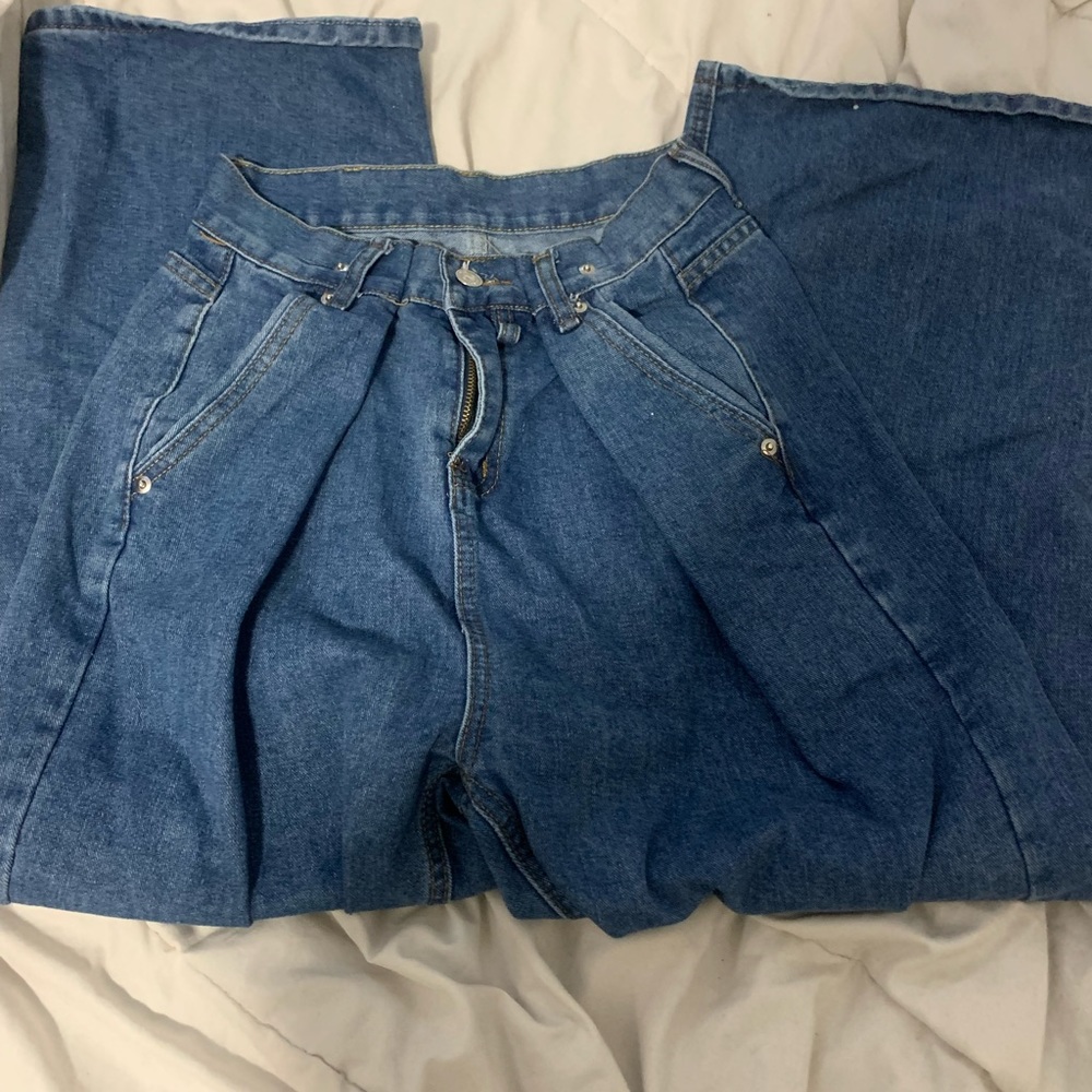 YesStyle wide legged baggy jeans